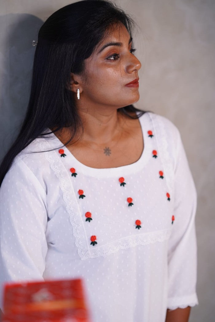 Georgette white kurthi